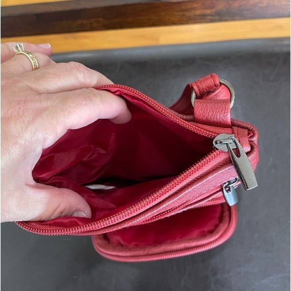 Maze Exclusive Leather Crossbody bag purse zippered multi pocket work casual NWT - Picture 6 of 16